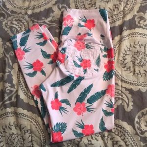 Fit booty workout pants